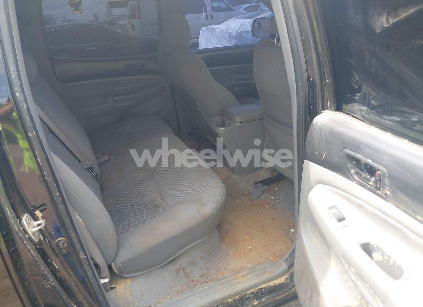 Photo 8 of 2011 Toyota Tacoma PRERUNNER V6 (VIN 3TMJU4GN1BM112470)