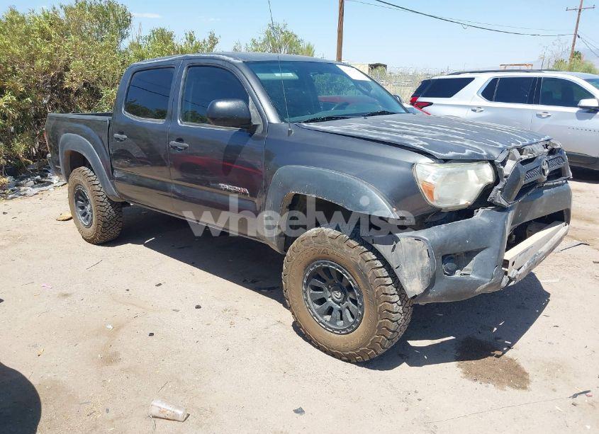 2013 Toyota Tacoma PRERUNNER V6 (VIN 3TMJU4GN1DM142183) main photo