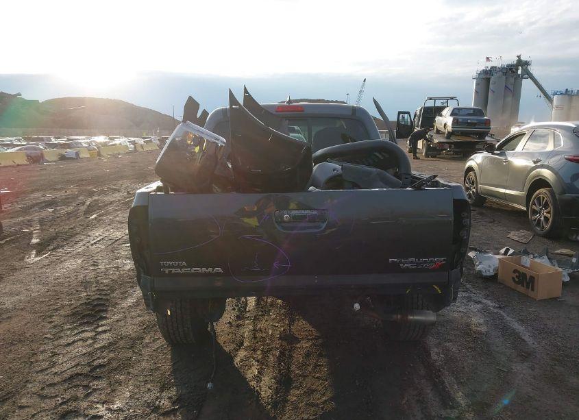 Photo 17 of 2014 Toyota Tacoma PRERUNNER V6 (VIN 3TMJU4GN1EM163925)