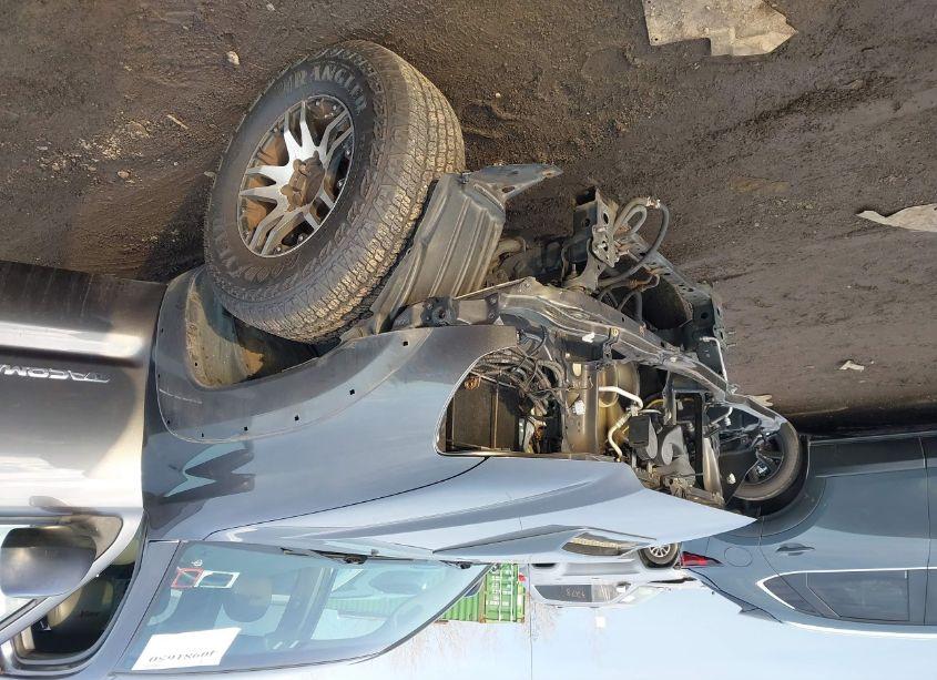 Photo 6 of 2014 Toyota Tacoma PRERUNNER V6 (VIN 3TMJU4GN1EM163925)