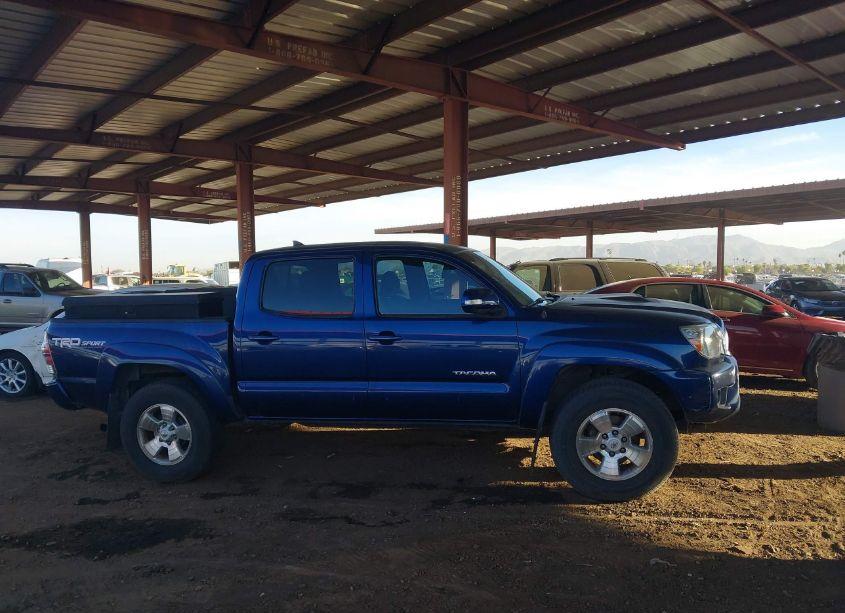 Photo 13 of 2014 Toyota Tacoma DOUBLE CAB PRERUNNER (VIN 3TMJU4GN1EM164444)