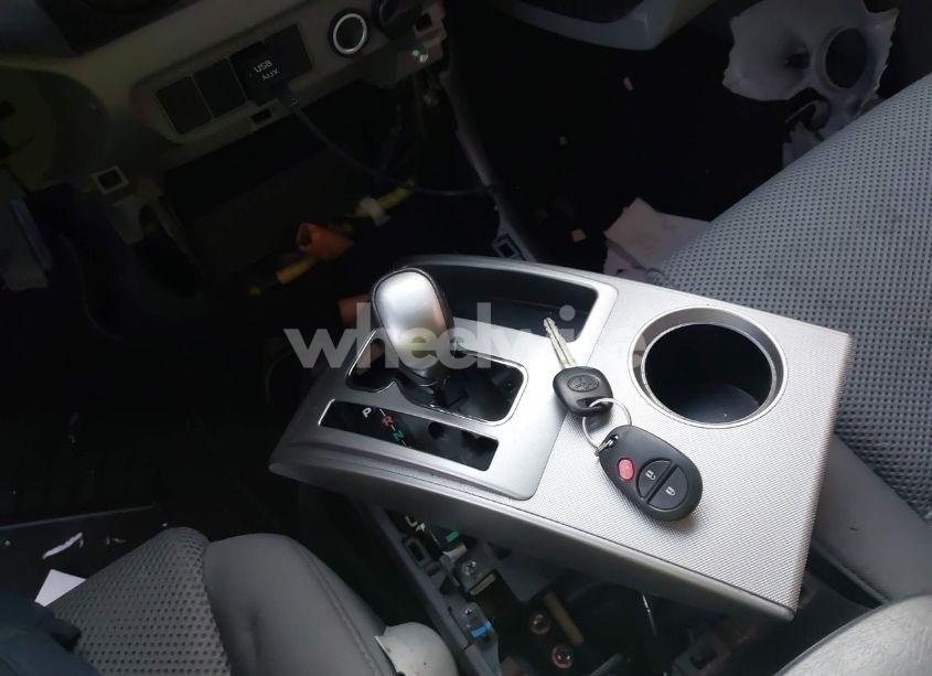Photo 11 of 2015 Toyota Tacoma DOUBLE CAB PRERUNNER (VIN 3TMJU4GN1FM184419)