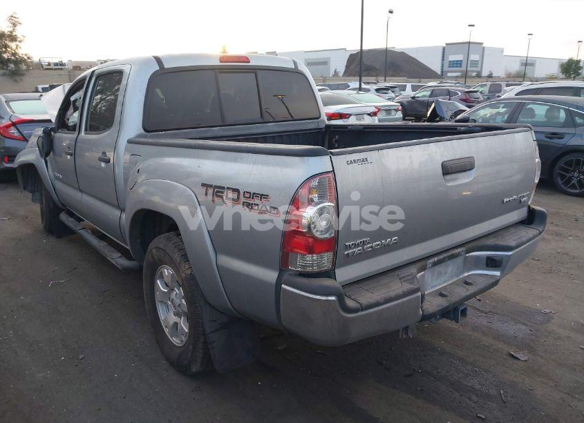 Photo 3 of 2015 Toyota Tacoma DOUBLE CAB PRERUNNER (VIN 3TMJU4GN1FM184419)