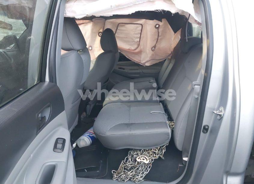 Photo 8 of 2015 Toyota Tacoma DOUBLE CAB PRERUNNER (VIN 3TMJU4GN1FM184419)