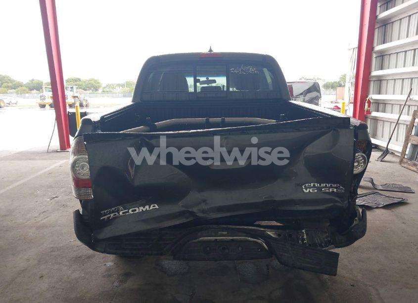 Photo 6 of 2015 Toyota Tacoma PRERUNNER V6 (VIN 3TMJU4GN2FM180587)