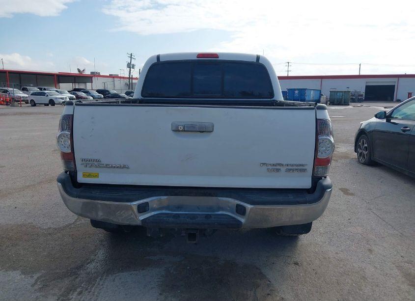 Photo 16 of 2013 Toyota Tacoma DOUBLE CAB PRERUNNER (VIN 3TMJU4GN3DM139141)