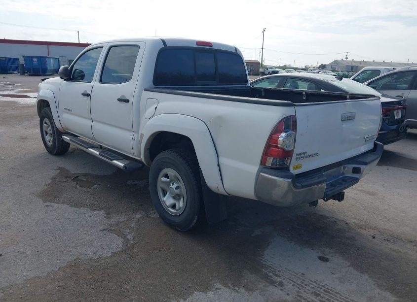 Photo 3 of 2013 Toyota Tacoma DOUBLE CAB PRERUNNER (VIN 3TMJU4GN3DM139141)