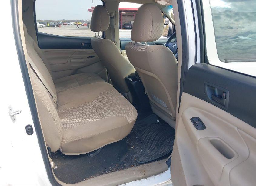 Photo 8 of 2013 Toyota Tacoma DOUBLE CAB PRERUNNER (VIN 3TMJU4GN3DM139141)