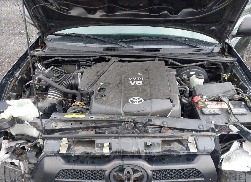 Photo 10 of 2013 Toyota Tacoma DOUBLE CAB PRERUNNER (VIN 3TMJU4GN3DM142332)