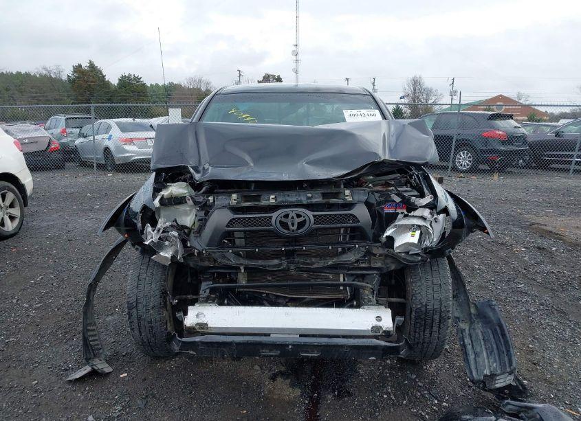 Photo 12 of 2013 Toyota Tacoma DOUBLE CAB PRERUNNER (VIN 3TMJU4GN3DM142332)