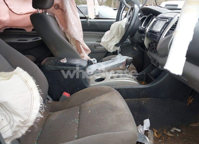 Photo 5 of 2015 Toyota Tacoma PRERUNNER V6 (VIN 3TMJU4GN3FM179304)