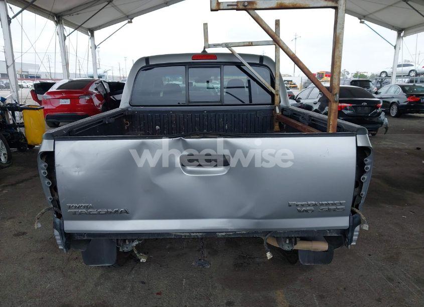Photo 17 of 2015 Toyota Tacoma PRERUNNER V6 (VIN 3TMJU4GN3FM186933)