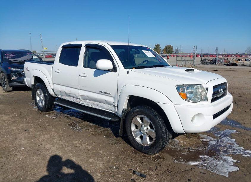 2010 Toyota Tacoma DOUBLE CAB PRERUNNER (VIN 3TMJU4GN4AM098997) main photo