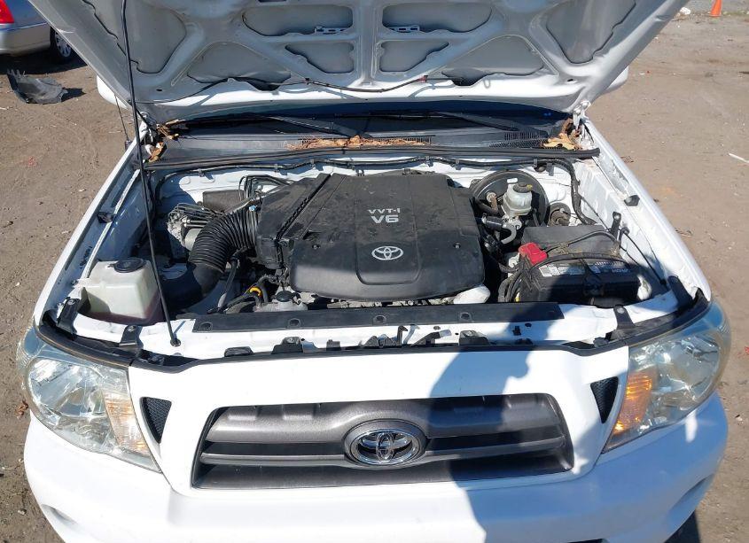 Photo 10 of 2010 Toyota Tacoma DOUBLE CAB PRERUNNER (VIN 3TMJU4GN4AM098997)