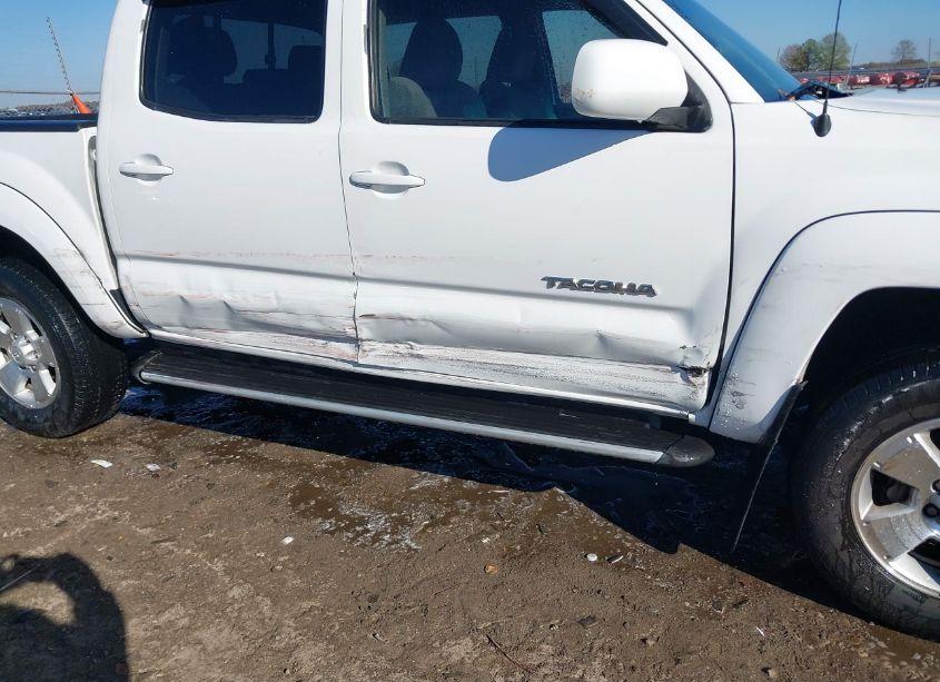 Photo 6 of 2010 Toyota Tacoma DOUBLE CAB PRERUNNER (VIN 3TMJU4GN4AM098997)