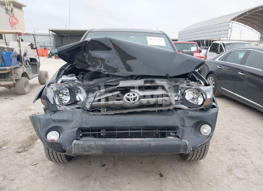 Photo 13 of 2010 Toyota Tacoma PRERUNNER V6 (VIN 3TMJU4GN4AM099955)
