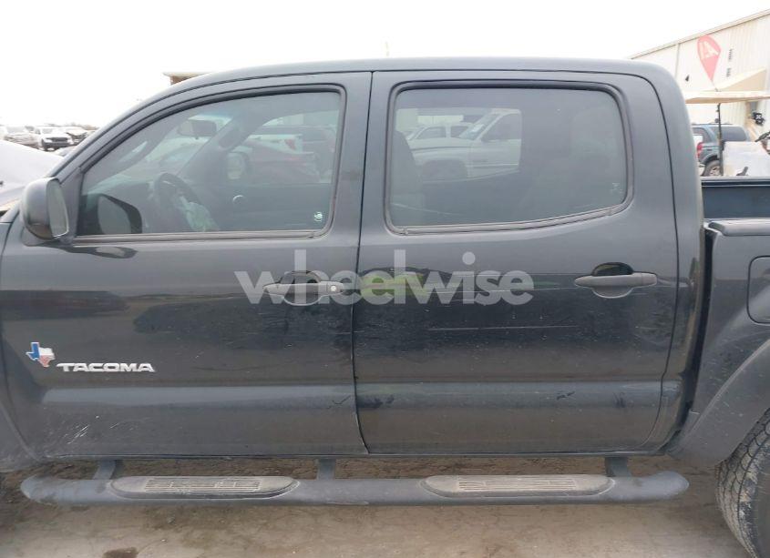 Photo 15 of 2010 Toyota Tacoma PRERUNNER V6 (VIN 3TMJU4GN4AM099955)