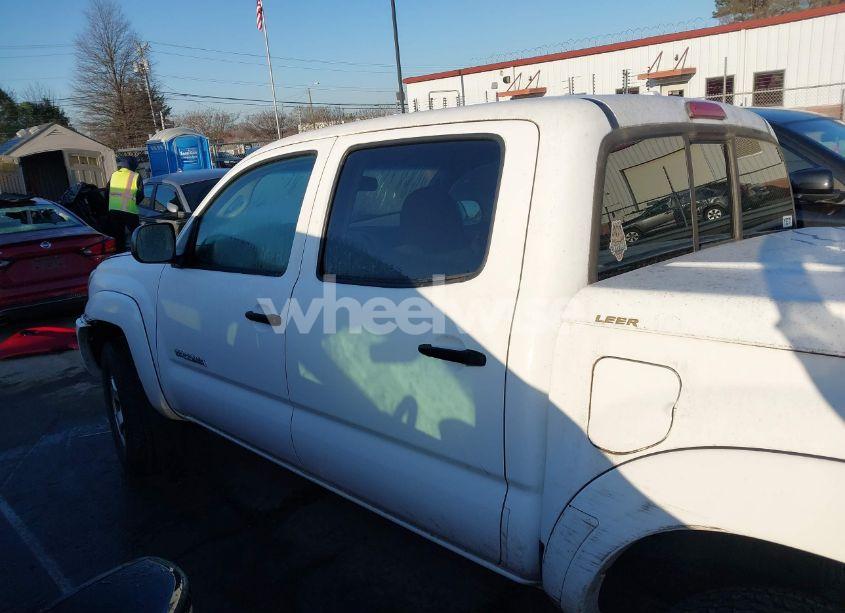 Photo 14 of 2010 Toyota Tacoma PRERUNNER V6 (VIN 3TMJU4GN4AM100621)
