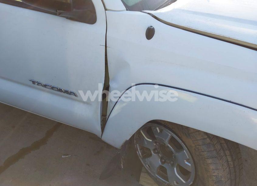 Photo 18 of 2010 Toyota Tacoma PRERUNNER V6 (VIN 3TMJU4GN4AM100621)