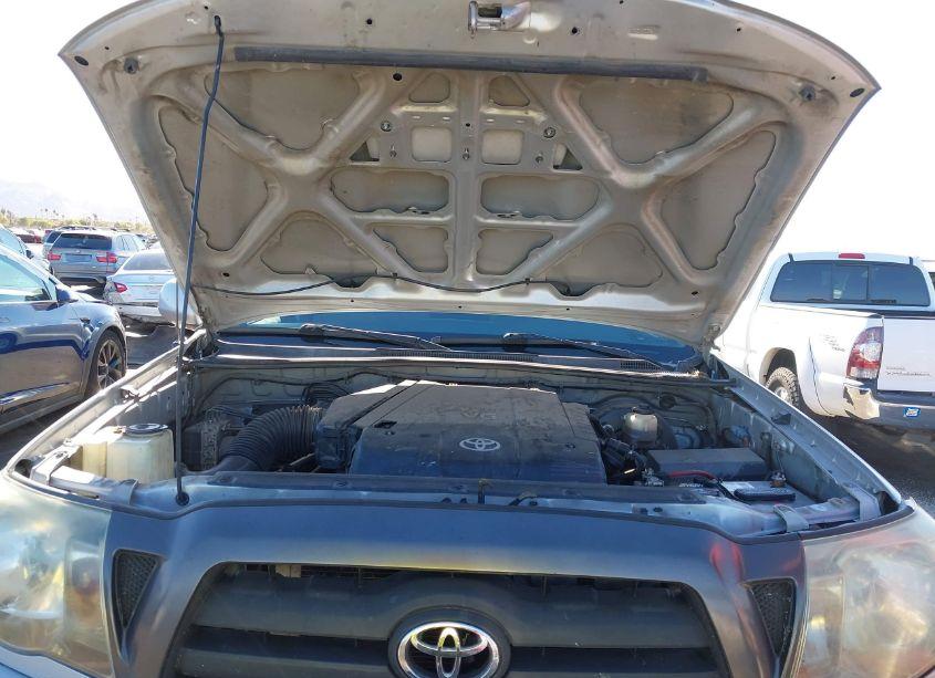 Photo 10 of 2011 Toyota Tacoma DOUBLE CAB PRERUNNER (VIN 3TMJU4GN4BM114293)