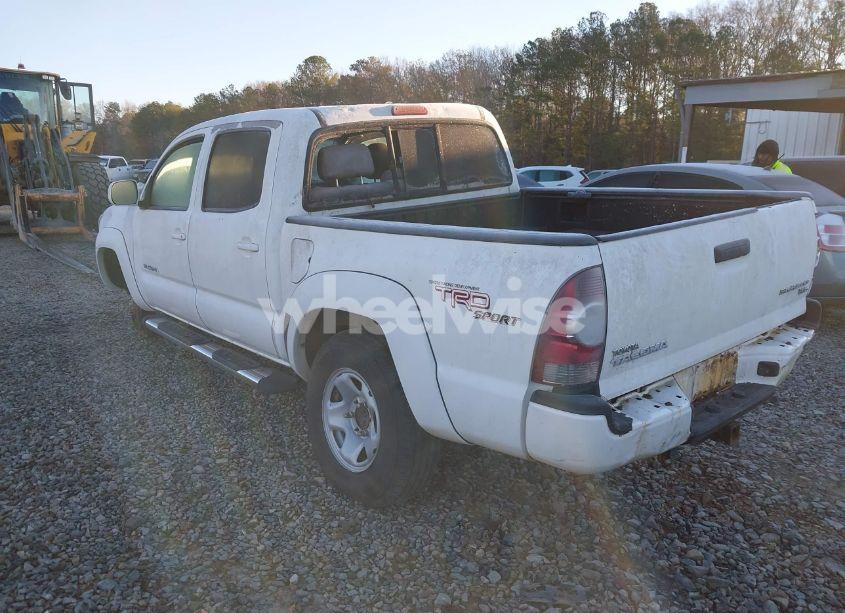 Photo 3 of 2011 Toyota Tacoma DOUBLE CAB PRERUNNER (VIN 3TMJU4GN4BM120871)