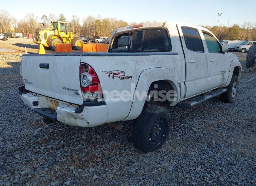 Photo 4 of 2011 Toyota Tacoma DOUBLE CAB PRERUNNER (VIN 3TMJU4GN4BM120871)