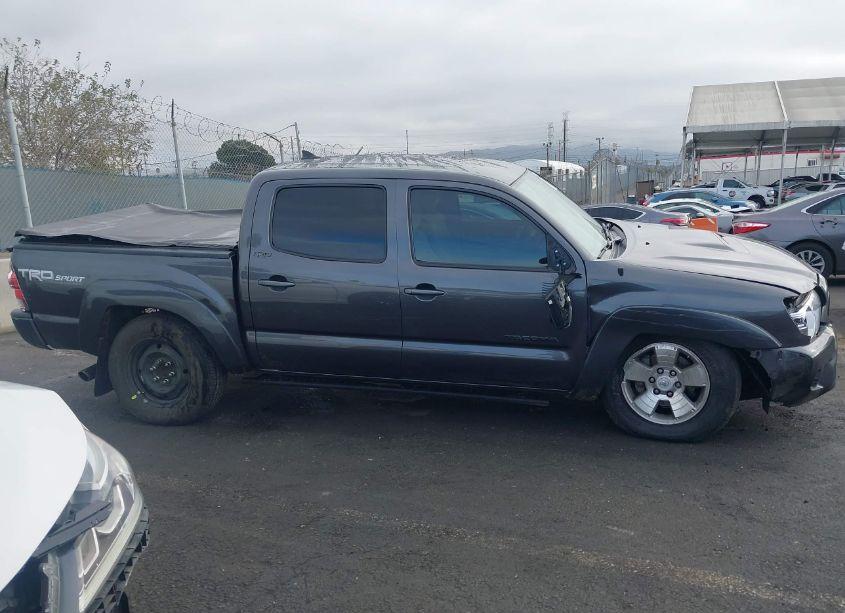 Photo 14 of 2014 Toyota Tacoma DOUBLE CAB PRERUNNER (VIN 3TMJU4GN4EM167029)