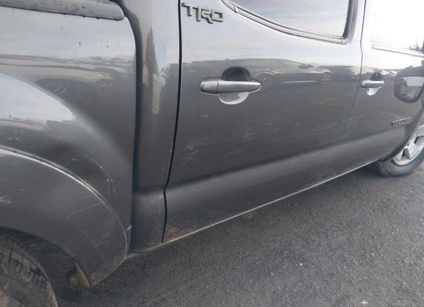 Photo 19 of 2014 Toyota Tacoma DOUBLE CAB PRERUNNER (VIN 3TMJU4GN4EM167029)