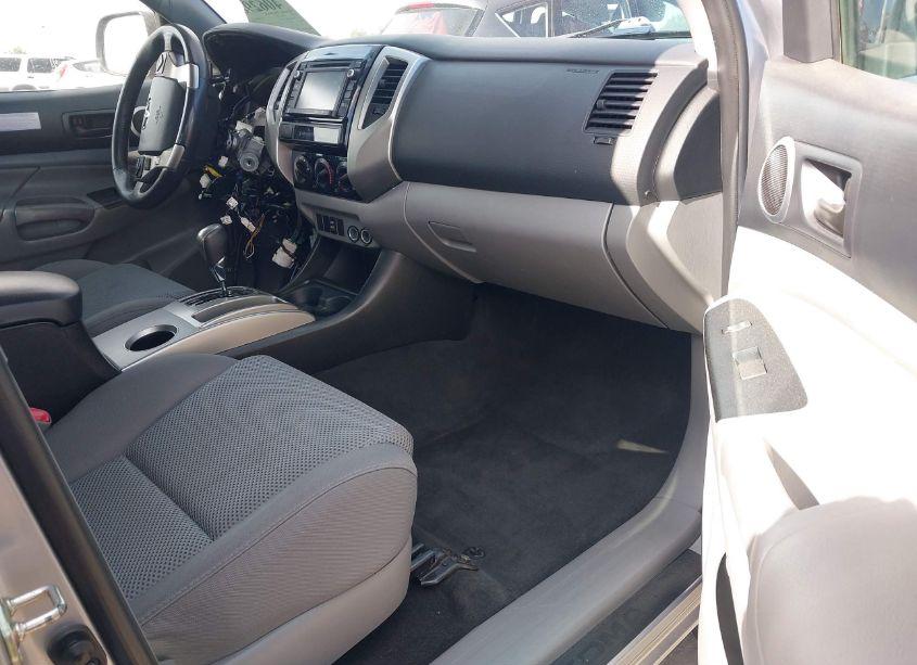 Photo 5 of 2015 Toyota Tacoma DOUBLE CAB PRERUNNER (VIN 3TMJU4GN4FM177920)