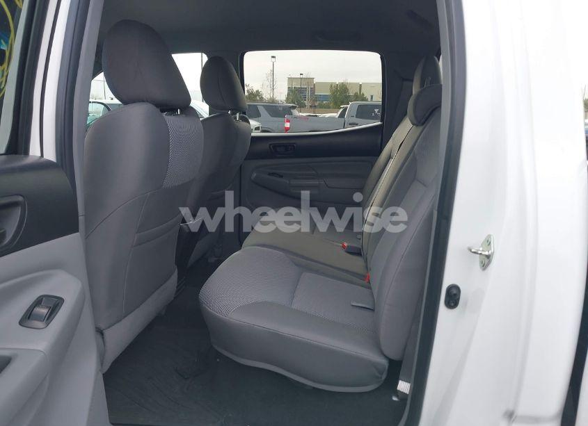 Photo 8 of 2015 Toyota Tacoma DOUBLE CAB PRERUNNER (VIN 3TMJU4GN4FM189663)