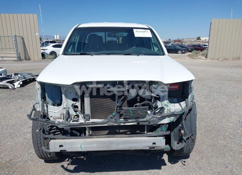 Photo 13 of 2011 Toyota Tacoma PRERUNNER V6 (VIN 3TMJU4GN5BM114111)