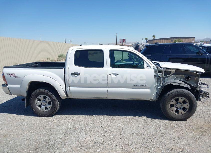 Photo 14 of 2011 Toyota Tacoma PRERUNNER V6 (VIN 3TMJU4GN5BM114111)