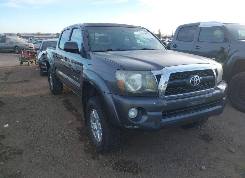 2011 Toyota Tacoma DOUBLE CAB PRERUNNER (VIN 3TMJU4GN5BM116389) main photo