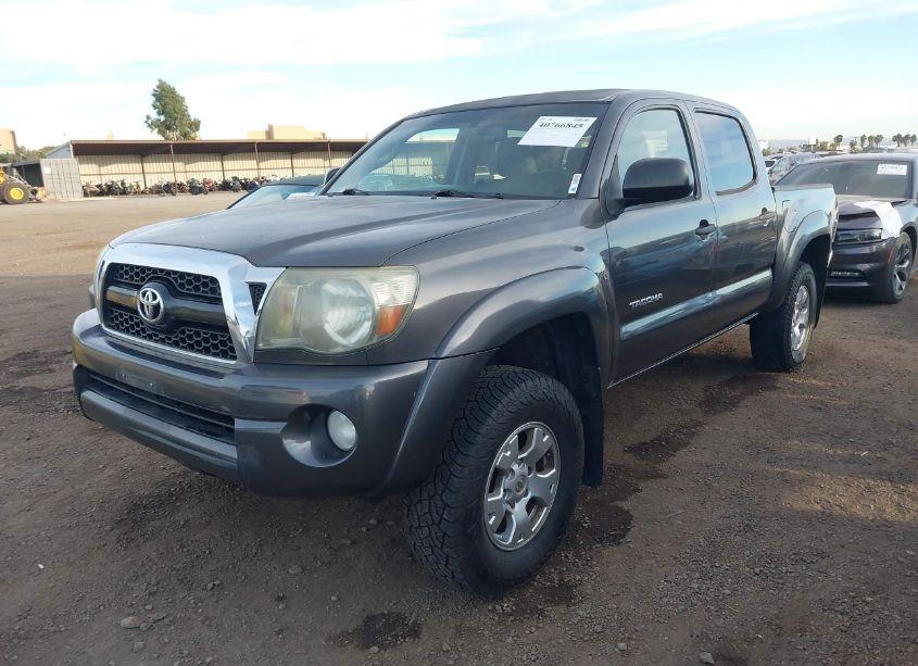 Photo 2 of 2011 Toyota Tacoma DOUBLE CAB PRERUNNER (VIN 3TMJU4GN5BM116389)