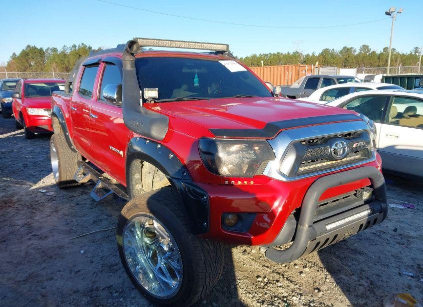 2014 Toyota Tacoma PRERUNNER V6 (VIN 3TMJU4GN5EM164088) main photo