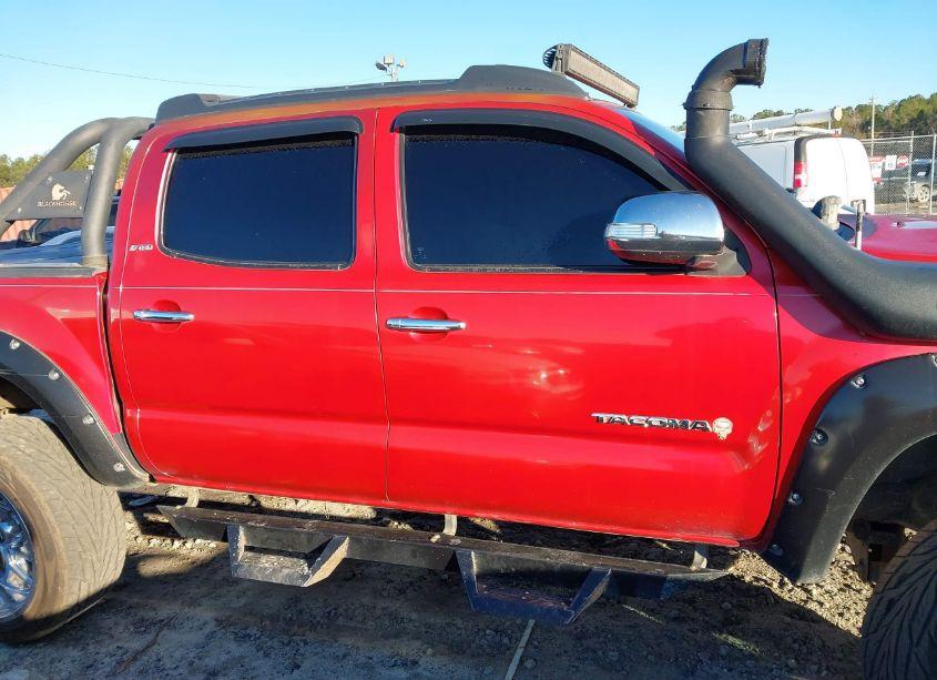 Photo 13 of 2014 Toyota Tacoma PRERUNNER V6 (VIN 3TMJU4GN5EM164088)