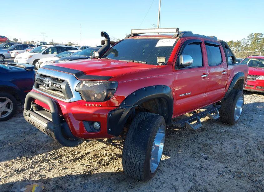 Photo 2 of 2014 Toyota Tacoma PRERUNNER V6 (VIN 3TMJU4GN5EM164088)