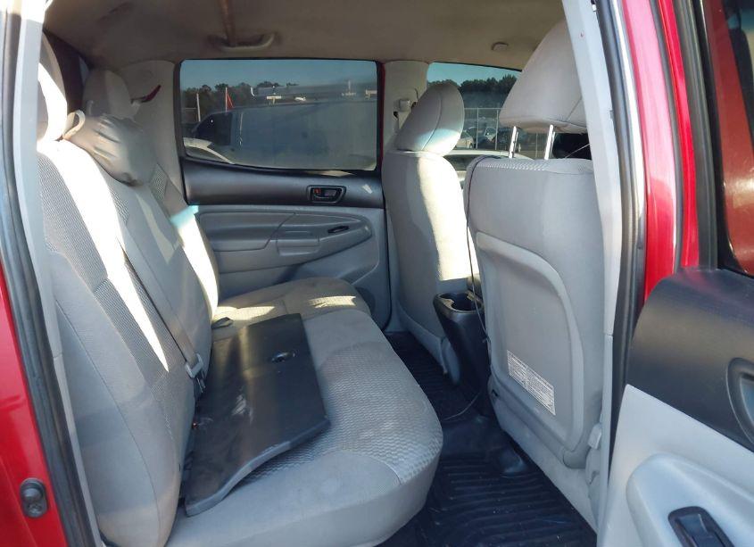 Photo 8 of 2014 Toyota Tacoma PRERUNNER V6 (VIN 3TMJU4GN5EM164088)