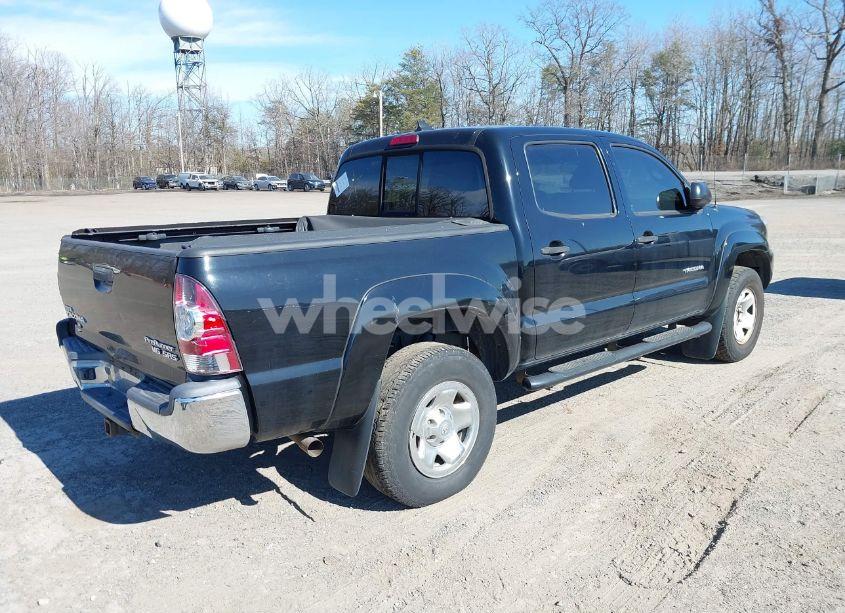 Photo 4 of 2015 Toyota Tacoma PRERUNNER V6 (VIN 3TMJU4GN5FM190644)