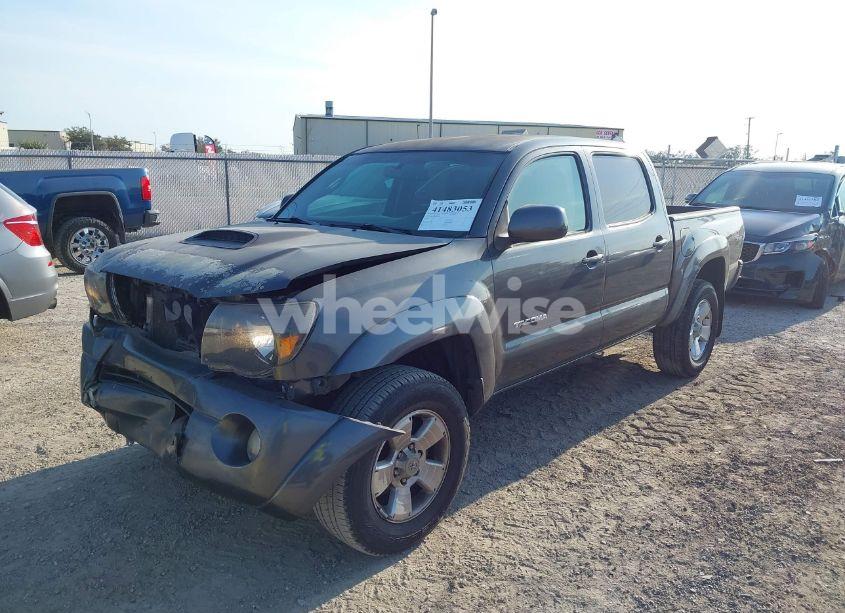 Photo 2 of 2011 Toyota Tacoma DOUBLE CAB PRERUNNER (VIN 3TMJU4GN6BM117602)