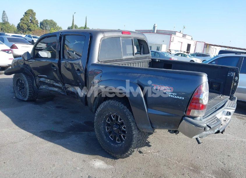 Photo 3 of 2011 Toyota Tacoma PRERUNNER V6 (VIN 3TMJU4GN7BM115809)