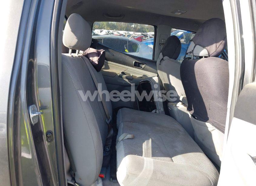 Photo 8 of 2011 Toyota Tacoma PRERUNNER V6 (VIN 3TMJU4GN7BM115809)