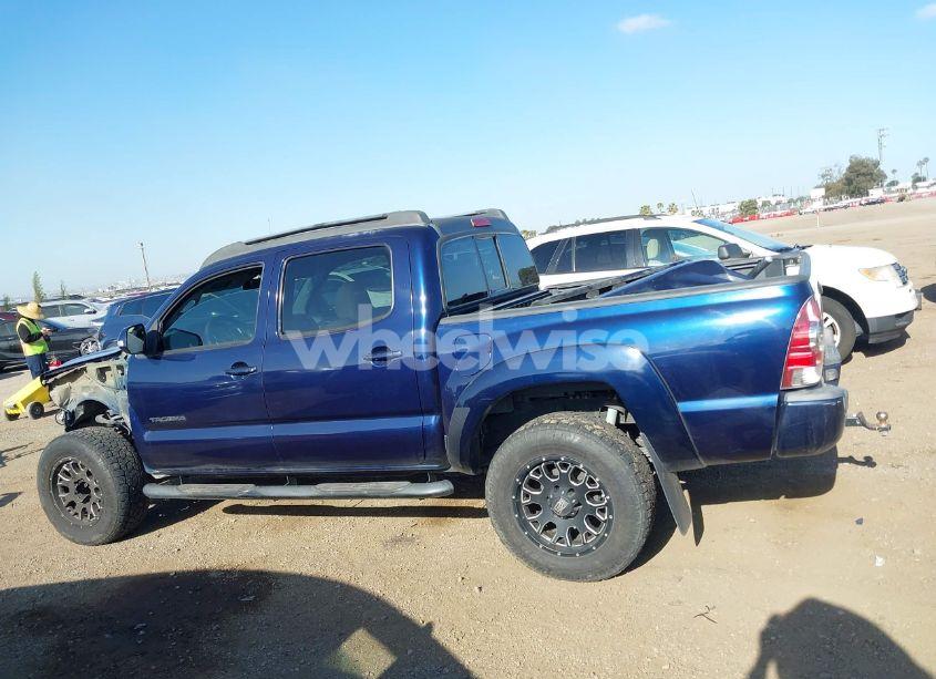 Photo 15 of 2013 Toyota Tacoma PRERUNNER V6 (VIN 3TMJU4GN7DM146691)
