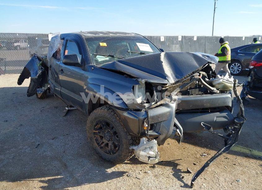 2015 Toyota Tacoma PRERUNNER V6 (VIN 3TMJU4GN7FM181671) main photo