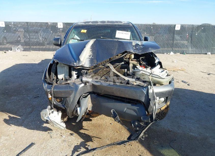 Photo 12 of 2015 Toyota Tacoma PRERUNNER V6 (VIN 3TMJU4GN7FM181671)