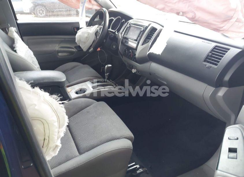 Photo 5 of 2015 Toyota Tacoma PRERUNNER V6 (VIN 3TMJU4GN7FM185204)
