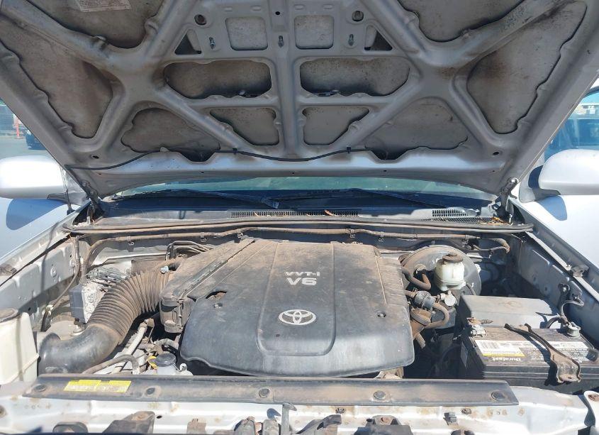Photo 10 of 2011 Toyota Tacoma PRERUNNER V6 (VIN 3TMJU4GN8BM113583)