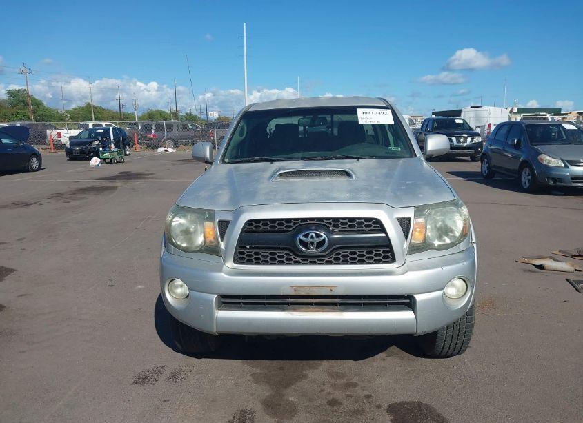 Photo 12 of 2011 Toyota Tacoma PRERUNNER V6 (VIN 3TMJU4GN8BM113583)