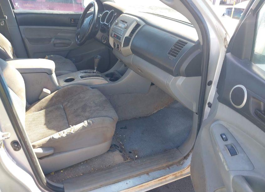 Photo 5 of 2011 Toyota Tacoma PRERUNNER V6 (VIN 3TMJU4GN8BM113583)