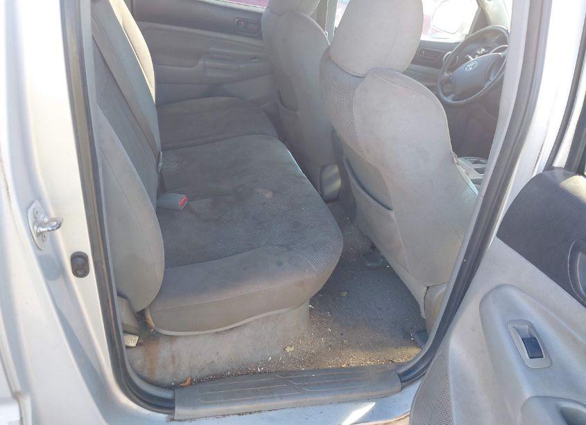 Photo 8 of 2011 Toyota Tacoma PRERUNNER V6 (VIN 3TMJU4GN8BM113583)